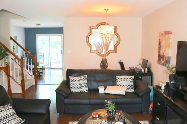 Building Photo - 17458 Tangariro Sq