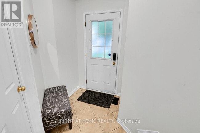 Building Photo - 47 Tobermory Crescent