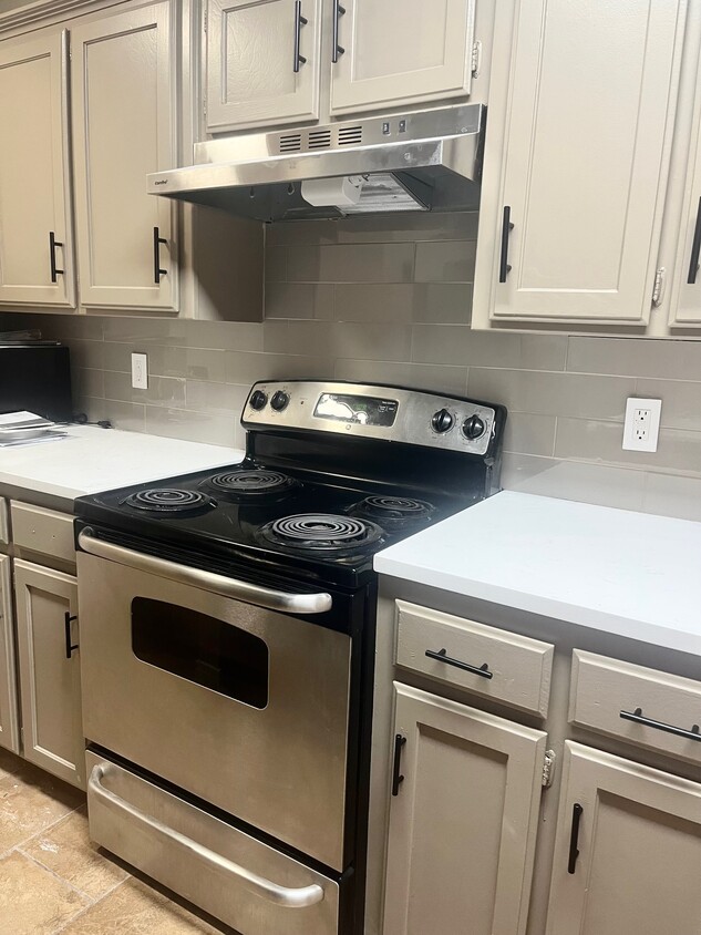 Photo - 706 Long Ct (Cedar Hill, TX)