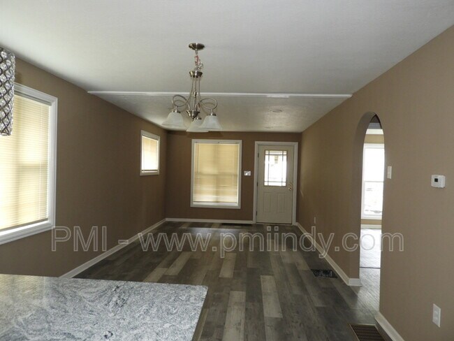 Building Photo - 2139 Sugar Grove Ave