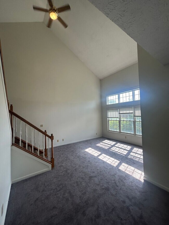 Foto del edificio - Large 3 Bedroom Home