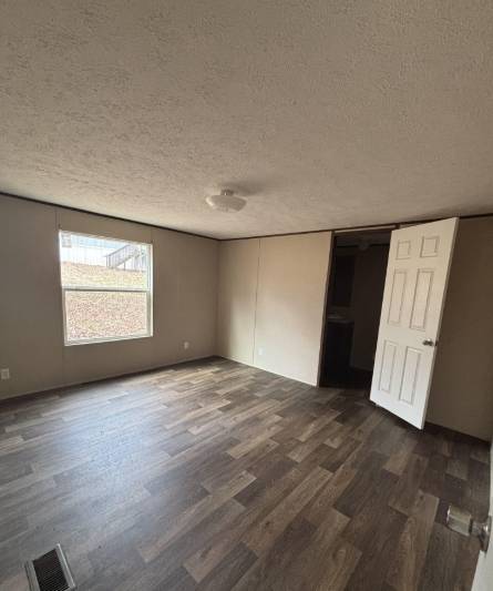 Foto del edificio - 132 Gantt Rd