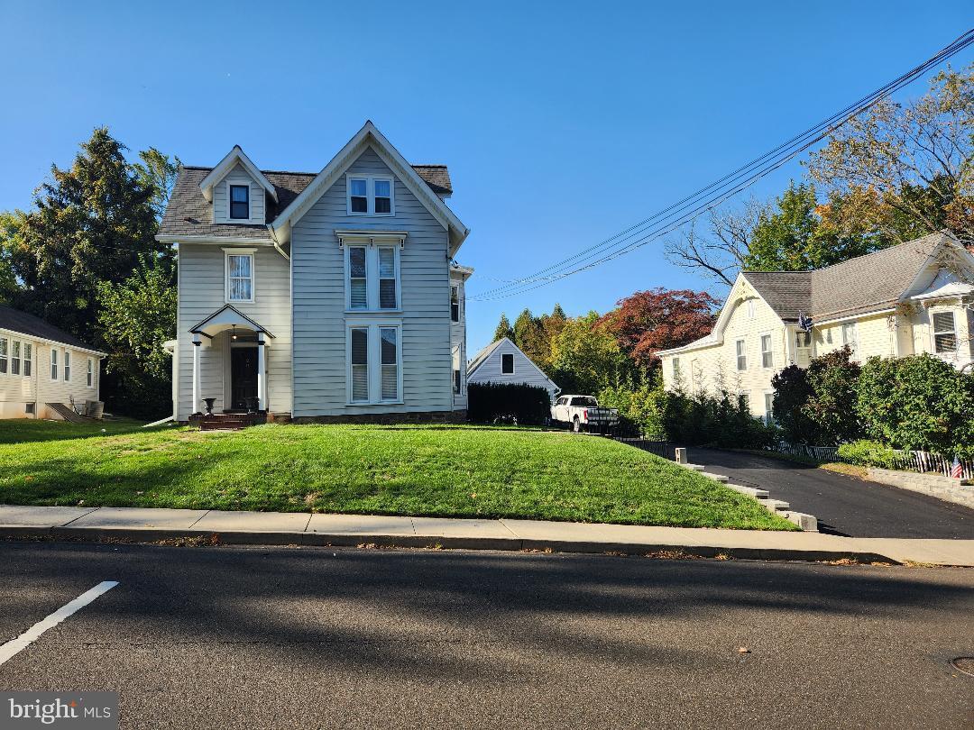 20 W College Ave, Yardley, PA 19067 House for Rent in Yardley, PA