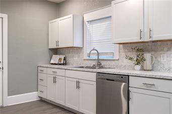 Foto del edificio - 2413 College Ave