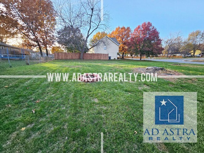 Foto del edificio - Nice 2 Bedroom Duplex in North Olathe-Avai...