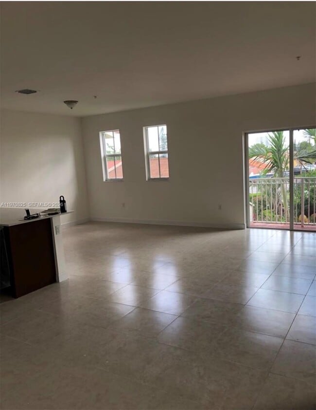 Foto del edificio - 230 NW 109th Ave