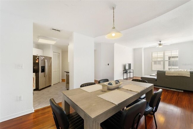 Building Photo - 700 S Harbour Island Blvd