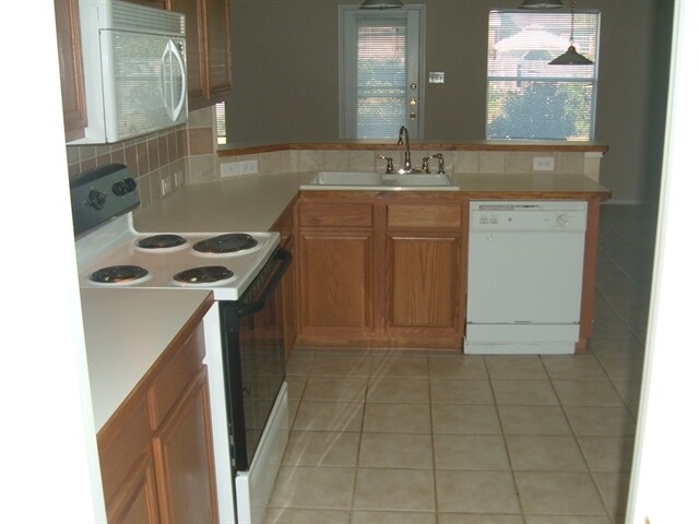 Building Photo - 1409 Pheasant Run Trl