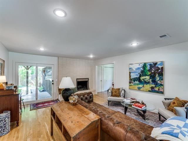Building Photo - 1504 Cliffbrook Dr