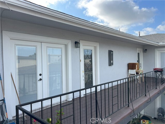 Foto del edificio - 4059 W 142nd St