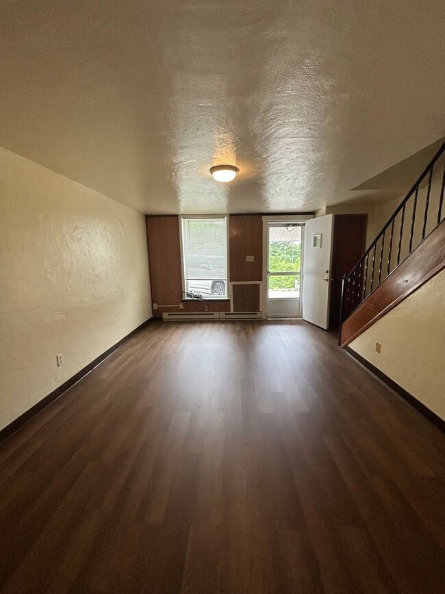 Foto del edificio - 1007-31 Golfview Ave.