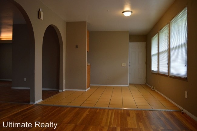 Building Photo - 3 br, 2 bath House - 11154 Mammoth Dr.