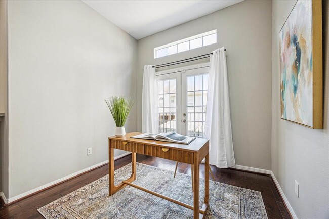 Foto del edificio - 5326 Blossom St