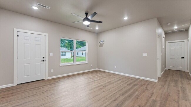 Foto del edificio - Newly built duplex with no prior tenants.
