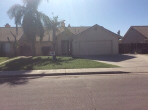 Building Photo - 7314 Sandrinilla St