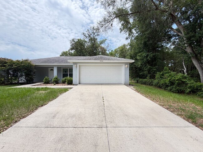 Foto del edificio - Beautiful 3 Bedroom, 2 Bathroom Home in Summerfield!