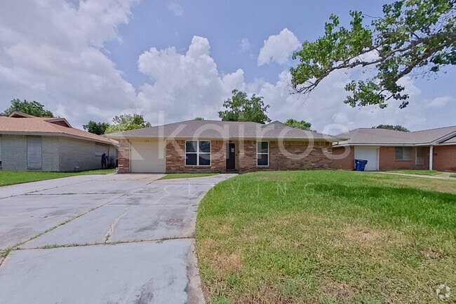 Building Photo - 7214 Cardinal Cir