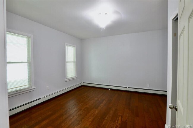 Building Photo - 982 Dixwell Ave