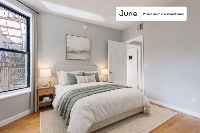 Room in Shared 4 bed/2 bath home - Room in Shared 4 bed/2 bath home