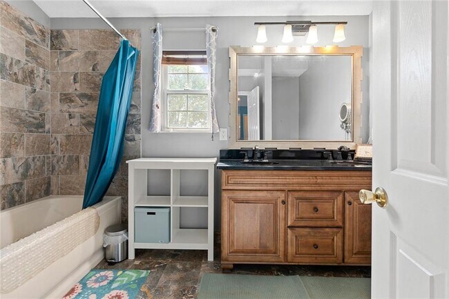 Foto del edificio - 1755 Arborwood Dr