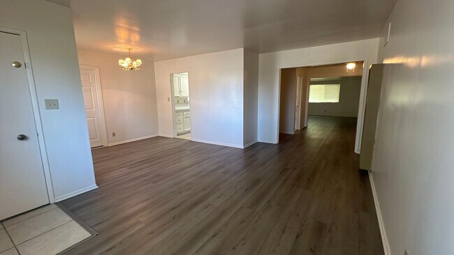 Foto del edificio - East Palmdale Home