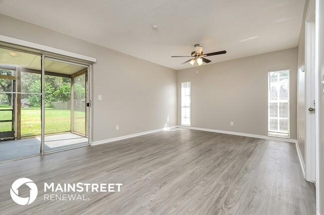 Foto del edificio - 1690 Palm Leaf Dr