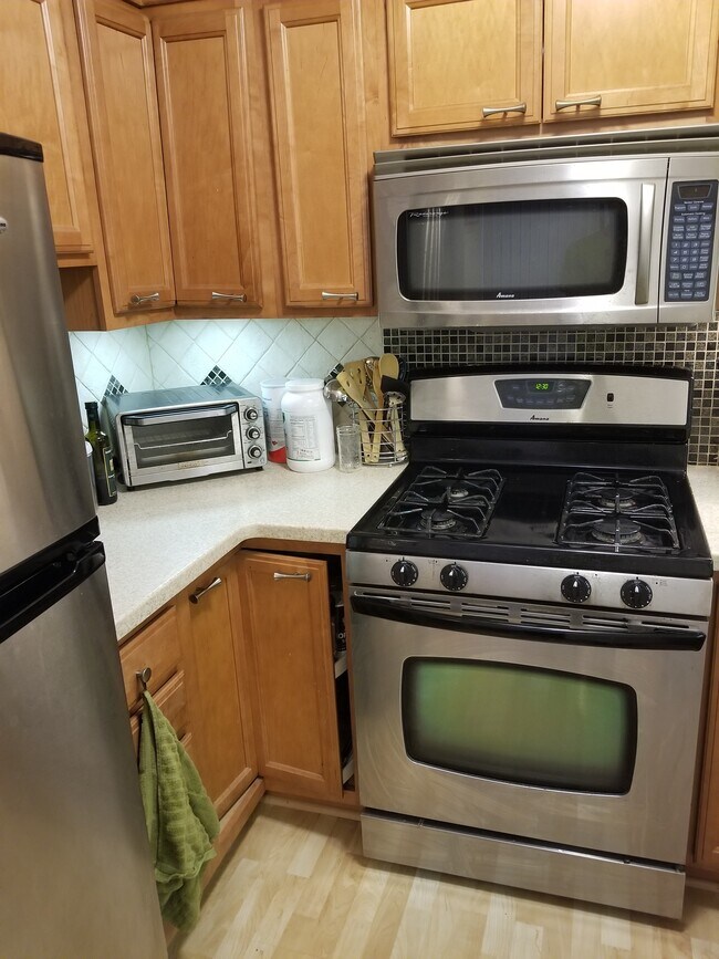 Building Photo - 2100 Washington Ave. Apt 4A