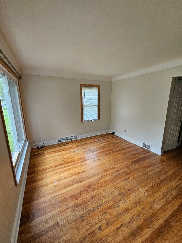Building Photo - 15000 Evergreen Rd