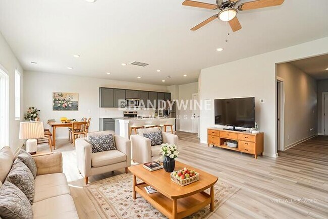 Building Photo - 2421 Appalachian Trl Dr
