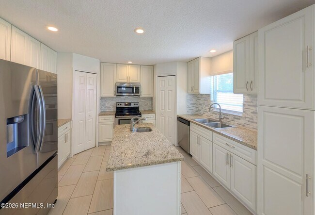 Foto del edificio - 5430 Shady Pine St S