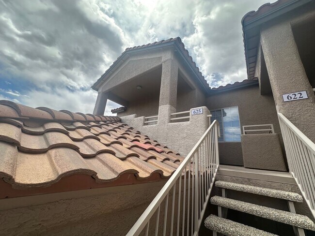Building Photo - 75 N Valle Verde Dr