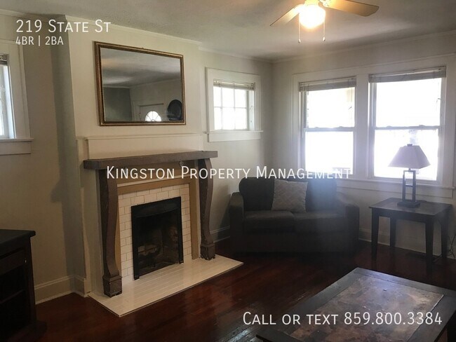 Building Photo - NEW LISTING 4 BEDROOM HOUSE!! 1/2 OFF SECU...