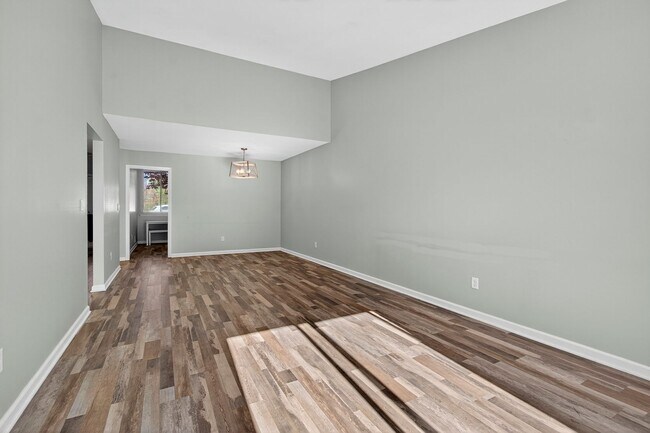 Foto del edificio - 14 Carol Ct