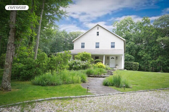 Building Photo - 39 Fresh Pond Rd