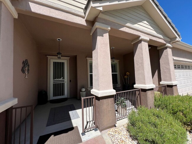 Building Photo - Del Webb Sierra Canyon Home Available