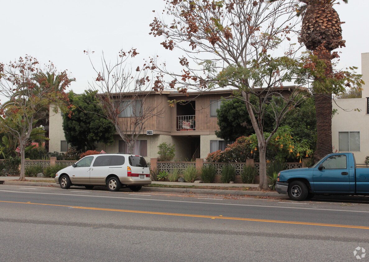 Building Photo - 1749 17th St