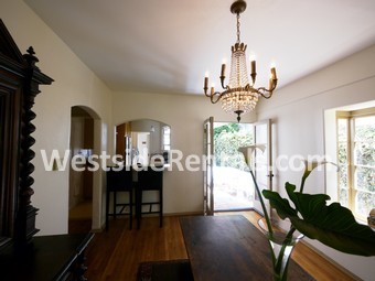 Building Photo - 823 6th St