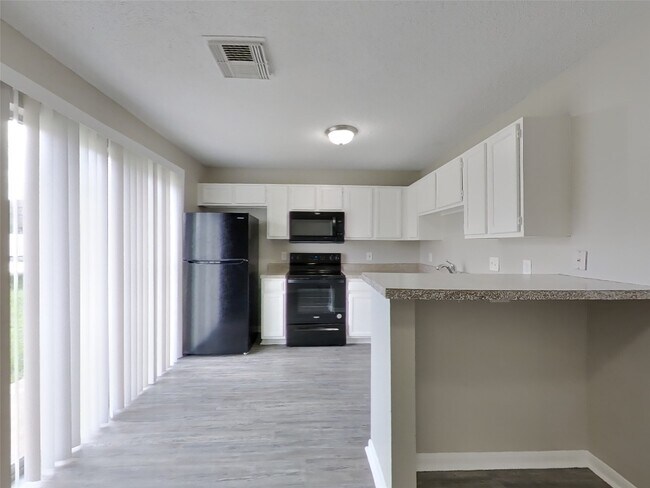 Foto del edificio - 3210 Kelling St