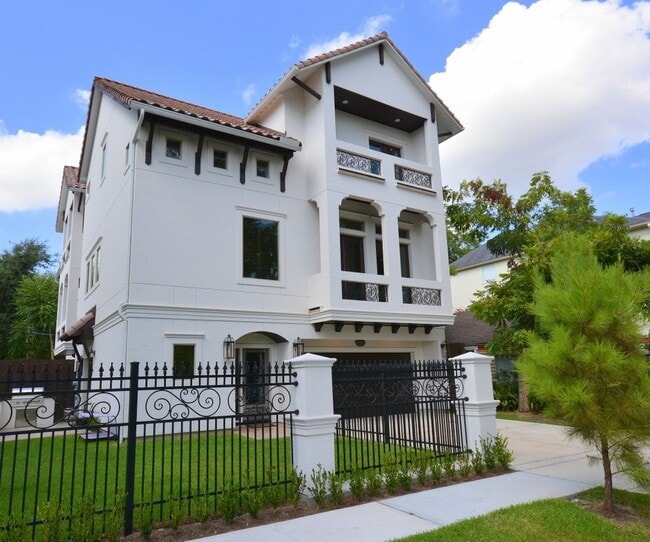 Foto del edificio - 6501 Minola St