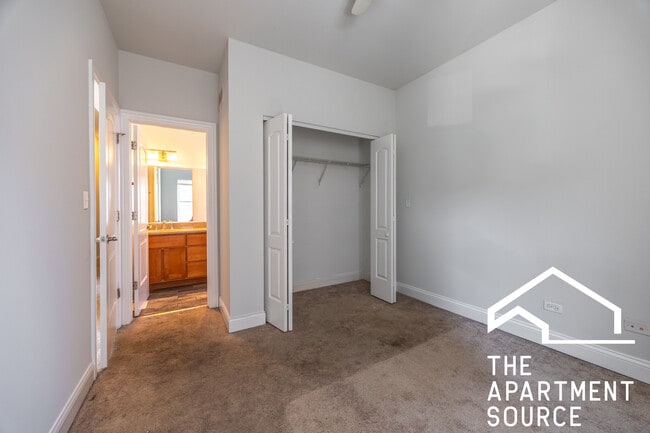 Building Photo - 1503 N Talman Ave