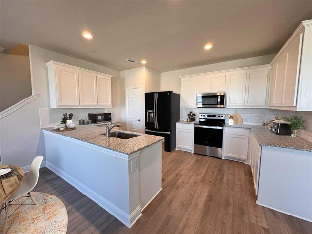 Foto del edificio - 1909 Ethereal Ln