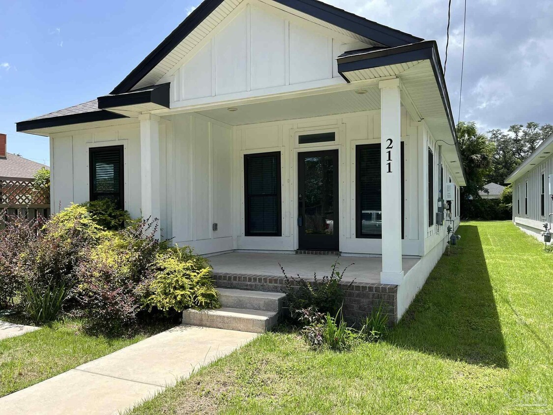 Foto principal - 211 N H St