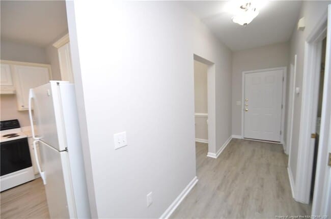 Foto del edificio - 117 Arbor Light Rd