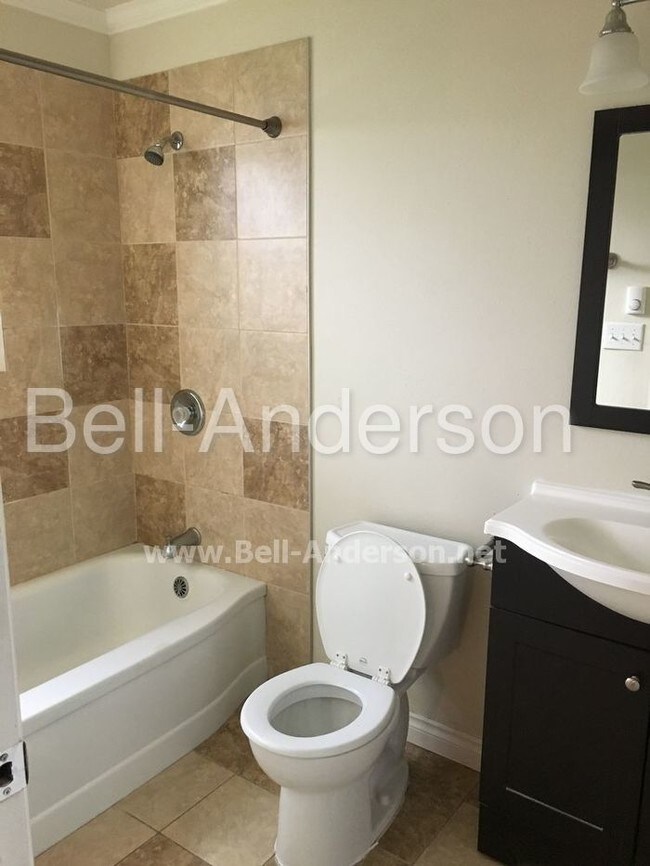 Foto del edificio - 1101 S 38th St