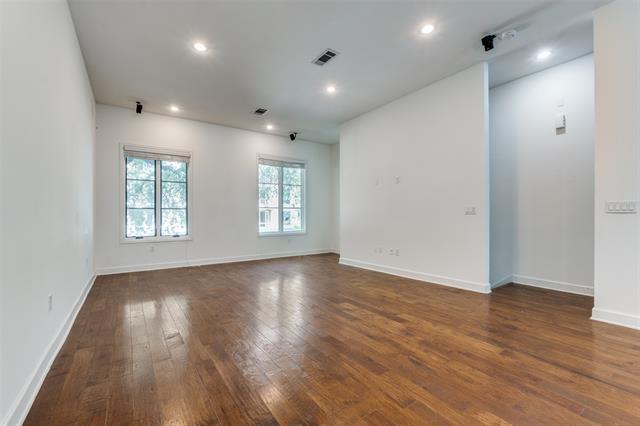 Foto del edificio - 3210 Carlisle St