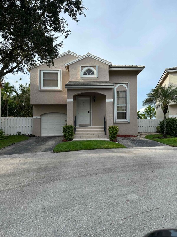 812 NW 98th Ave, Plantation, FL 33324 House Rental in Plantation, FL