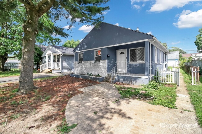 Building Photo - 2918 Azelda St