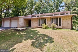 Building Photo - 1404 Wolftrap Run Rd