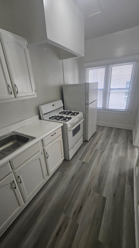 Photo - 1026 Ingraham St Apartment