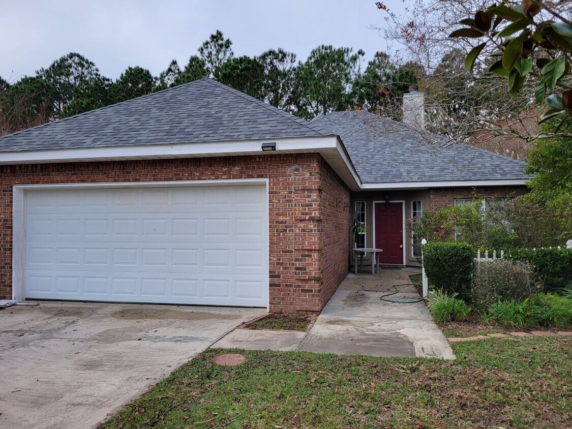 4013 Meadow Oak Ln, Ocean Springs, MS 39564 House Rental in Ocean